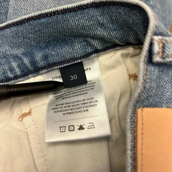 CoH Women’s Olivia High Rise Jeans Slim 29" Santorini Wash Sizes: 30 & 32 - Picture 7 of 16